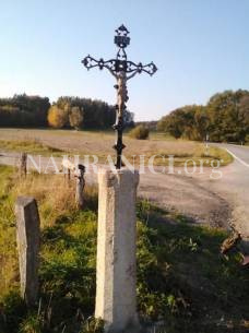Kamenná, kříž